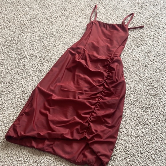 Tiger Mist Maroon Mini Dress - Picture 4 of 6